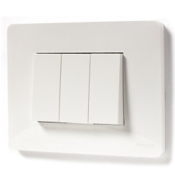 Рамка Schneider Electric NU210318 3М (біла)