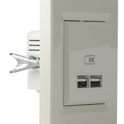 USB розетка Schneider Electric Asfora EPH2700223 (кремова)