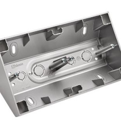 Подвійна кутова коробка Kontakt Simon Simon 54 Premium DPNR2/43 для накладного монтажу під рамки (срібло)