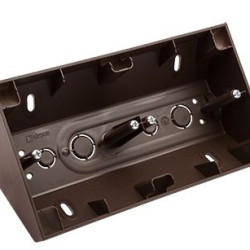 Подвійна кутова коробка Kontakt Simon Simon 54 Premium DPNR2/46 для накладного монтажу під рамки (коричневий)