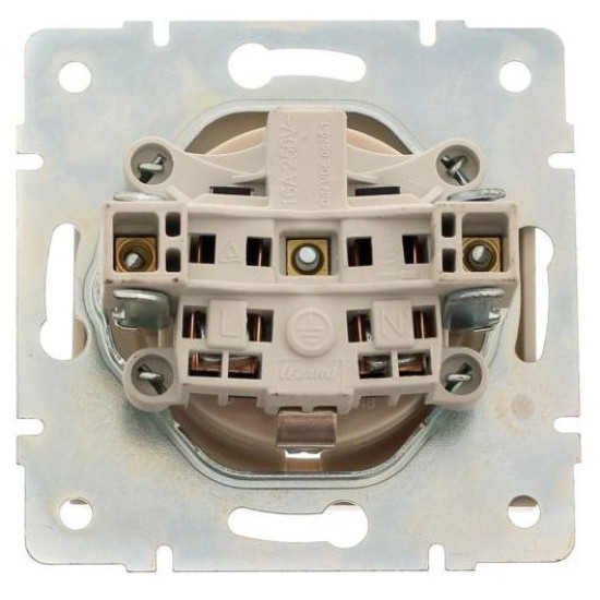 Розетка Lezard Rain (703-0388-124B) із захисними шторками дітей із з/к ПБТ (кремова)