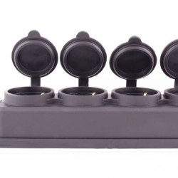 Каучукова чотиримісна колодка E.Next e.socket.rubber.029.4.16 16А із заземленням та захисною кришкою (s9100039)