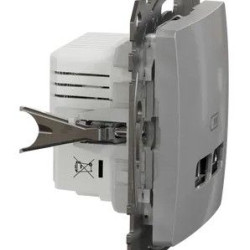 USB-розетка Schneider Electric Sedna Design & Elements A+C 2,4A алюміній SDD113402