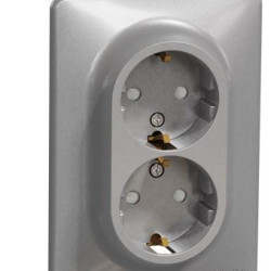 Подвійна розетка Schneider Electric Sedna Design з заземленням та шторками алюміній SDD313221