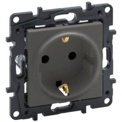 Розетка Legrand Niloe Step 16А 250В з заземленням гвинтовий механізм сталь (863421)