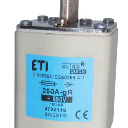 Запобіжник ETI S3UQ2/110/250A/690V gR 200кА (4725119)