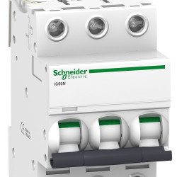 Автоматичний вимикач Schneider Electric iC60N A9F75332 3P 32A D