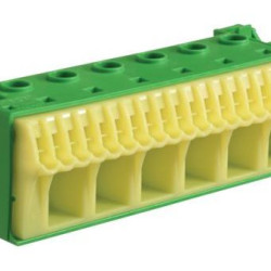 Блок Hager KN26E PE-клемма 6x16мм2+20x4мм2
