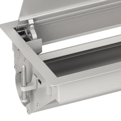 Лючок із розеточним блоком Schneider Electric ISM20410 на 5 постів 45х45