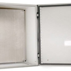 Металевий бокс ETI 001102128 GT 80-40-20 IP66 800x400x200 з 2 замками