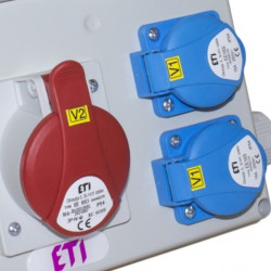 Будівельний щиток живлення ETI 004483250 з роз'ємами EDS8 2-2/1-5 16 (Роз'єм 16A/5P-1 Schuko-2 АВ: C16/1-1 C16/3-1)