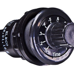Багатофункціональне реле часу ETI 002470085 CRM-91HE UNI 12-240V AC/DC (1x16A AC1)
