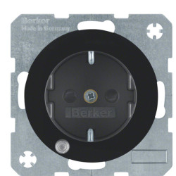 Розетка Berker Rx 41102045 із заземленням та з підсвічуванням (чорна)