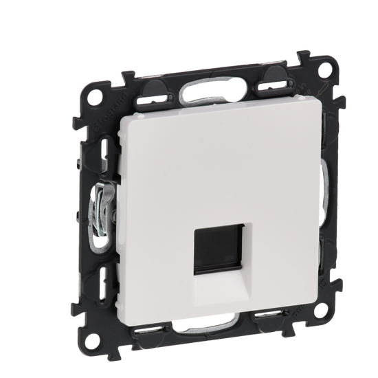 Механізм розетки RJ45 Кат.5е UTP Valena Life білий