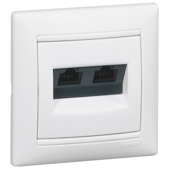 Механізм розетки комп'ютерної 2xRJ-45 UTP Cat.5e Valena білий