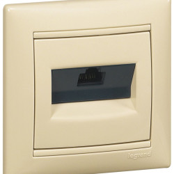 Механізм розетки комп'ютерної RJ-45 UTP Cat.6 Valena слонова кістка